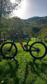 Trek Slash M/L 2022 ( zľava do konca týždňa)