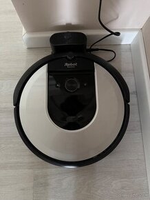 I ROBOT Roomba i7