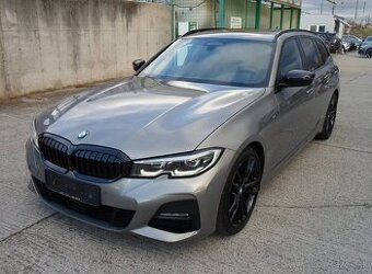 BMW Rad 3 Touring 330i M-Packet, Black Packet,Panorama,360 k - 1