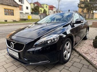 VOLVO V40 109323 km