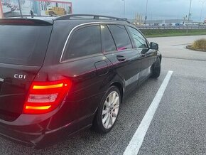 C220 CDI  2011r