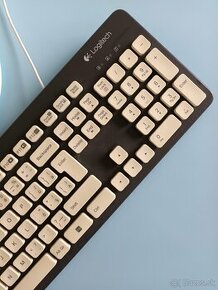 Logitech K310 biela