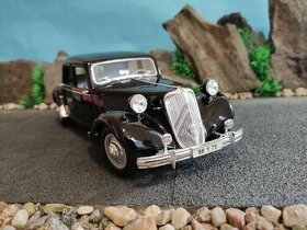 prodám model 1:18 citroen 15cv 6cyl 1952 - 1