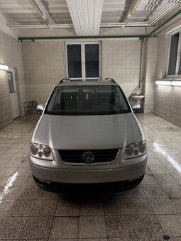 Volkswagen touran 1t1