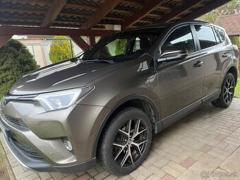 Toyota RAV4 - 1