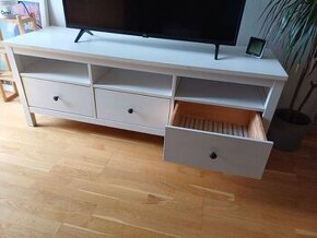 TV komoda séria Hemnes