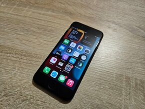 Iphone 7 plnefunkcny bez prasklin ci inych poskodeni telefon