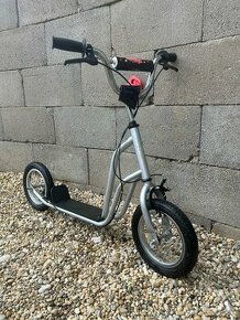 Čierna Scooter Kolobežka - 1