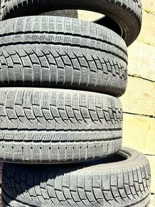 245/45R19 - 1