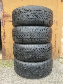 225/55R17 Dunlop RFT