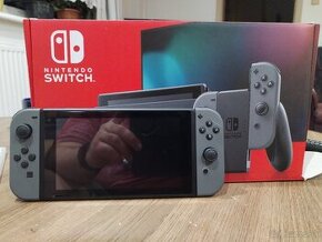 Nintendo switch Grey plus hry FIFA 23, Minecraft