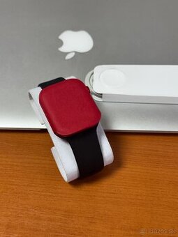 Apple Watch 9 45mm Product Red - nové, záruka