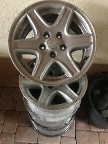 predam alu disky na jeep cherokee sport 2,5