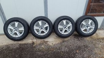 Sada elektrónov KIA s pneu PIRELLI SCORPION 235/65 R17 108H