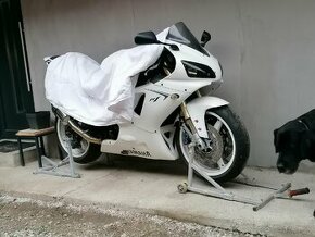 Yamaha yzf r1