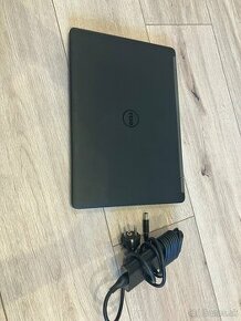 Notebook Dell Latitude 5450 super stav 8GB ram Intel i5 - 1