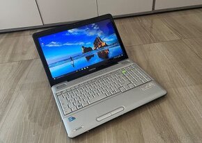 15.6"/Toshiba Notebook/i3/4GB RAM/320GB HDD/Intel HD Grafika