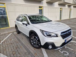 Subaru Outback 2,5 CVT Comfort metalíza biela perleť