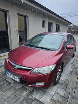 Honda Civic 1.8 vtec 8g sedan benzín + plyn