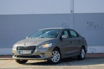 Peugeot 301 1.6 BlueHDI Allure - 1