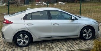 Hyundai Ioniq 1.6 PHEV Style