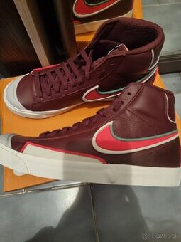 Nove Nike BLAZER MID 77 INFINITE v. 43