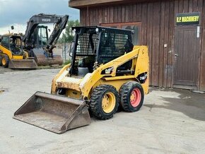 Smykový kolový nakladač Bobcat 216B3