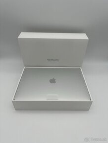 NOVÝ MacBook Air 13" M1 8/512GB Silver + ZÁRUKA