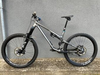 Commencal meta