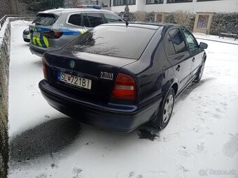 Škoda octavia 1