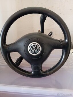 Predám vw.golf  4 volant troj rameny