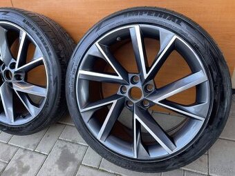 VEGA  orig.skoda Superb3V  5x112  8j x19   ET 44 VW 235 40 R - 1