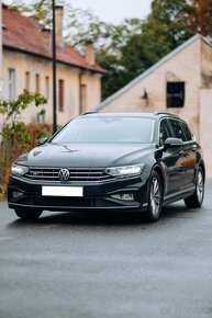 Volkswagen Passat Variant R-Line 2.0 TDI SCR DSG 4Motion