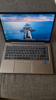 HP Zbook Firefly 14 G8