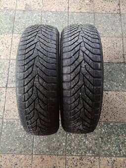 Predam zimne pneumatiky 215/60 r16 YOKOHAMA