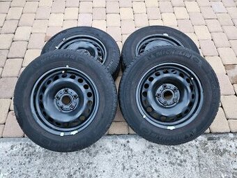 Michelin 195/65 R15 + plechove disky 5x112 VW AG