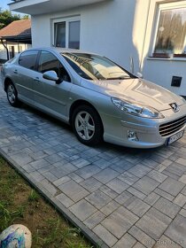 Peugeot 407