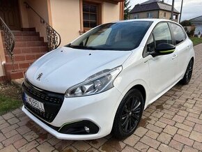 Peugeot 208 1.2i 85.990km