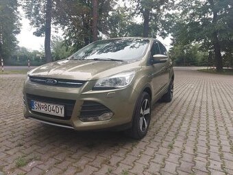 Ford Kuga 1.6 benzín,110kw, 2.majitel 113 000 km, garanciaKM