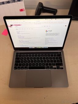 Macbook Pro 13" M1 ENG 2020 16GB RAM / 256GB Vesmírne sivý