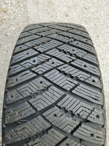 235/55r18 GoodYear zimne 4x