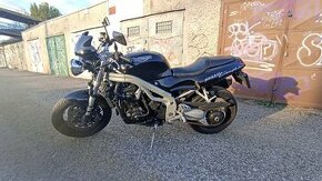 Triumph Speed Triple 955i - 1