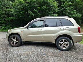 Toyota Rav 4 - 1