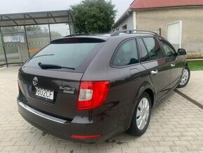 Predám Škoda Superb Combi II 1.6 TDI r.v2012 77kw GreenLine - 1