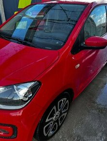 VW UP - 1