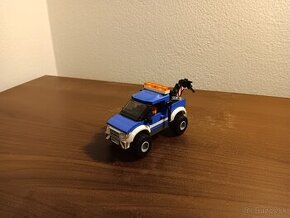 Lego set - Odťahovacie auto (modré)