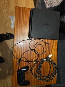 PS4 slim - 1