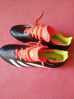 Kopacky adidas Predator č.44