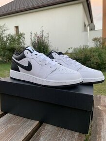 Nike Air Jordan 1 Low White Black - 1