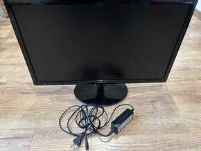 24” SAMSUNG S24D300H